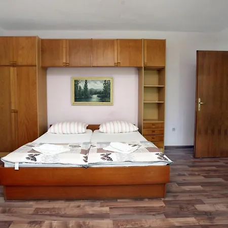 Jozef'S Apartment - Stylish Retreat In Portoroz Exterior photo