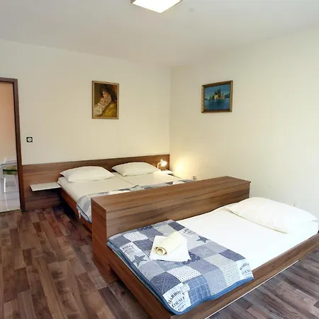 Jozef'S Apartment - Stylish Retreat In Portoroz Exterior photo