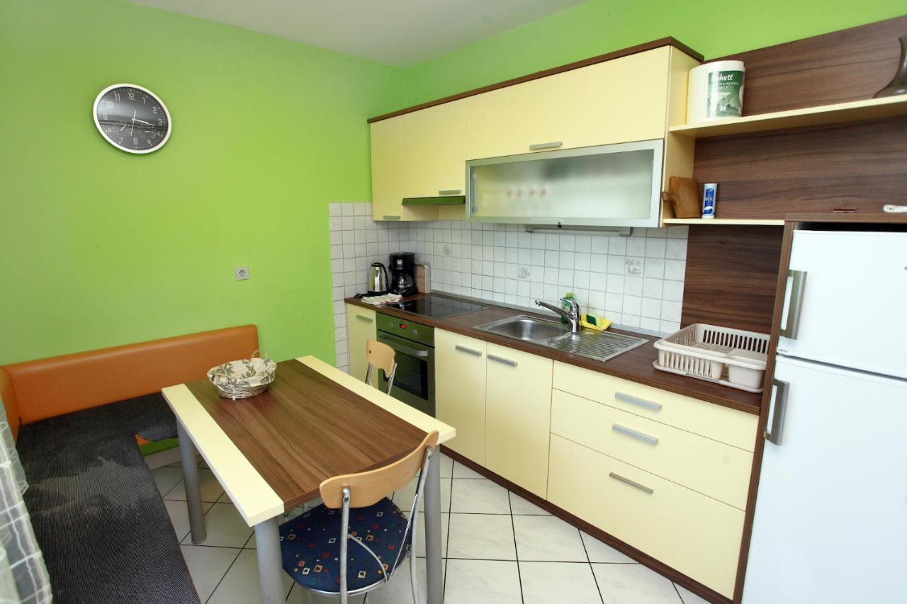Apartment Jozef's - Stylish Retreat In *