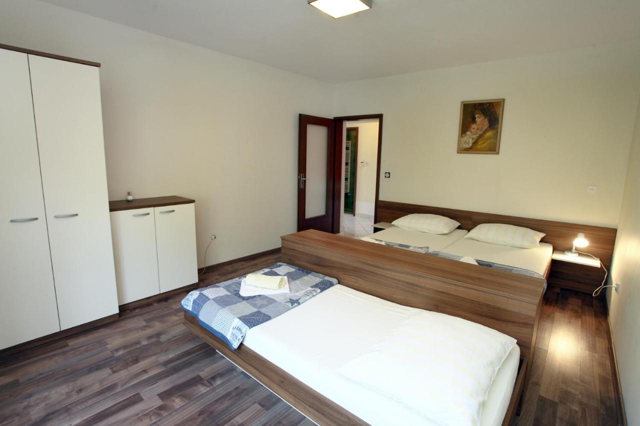 Jozef's - Stylish Retreat In Apartment Portoroz