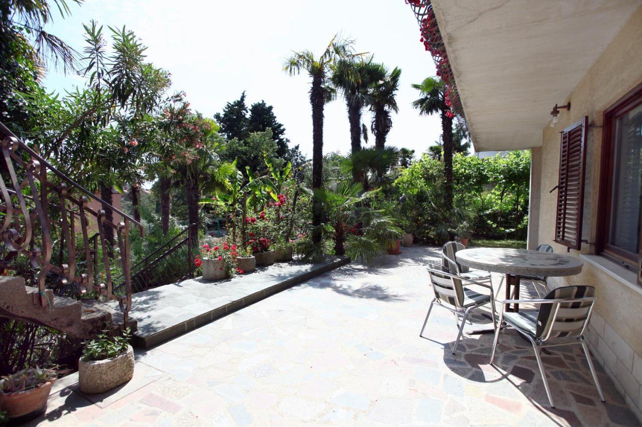 Jozef's - Stylish Retreat In Apartament Portorož