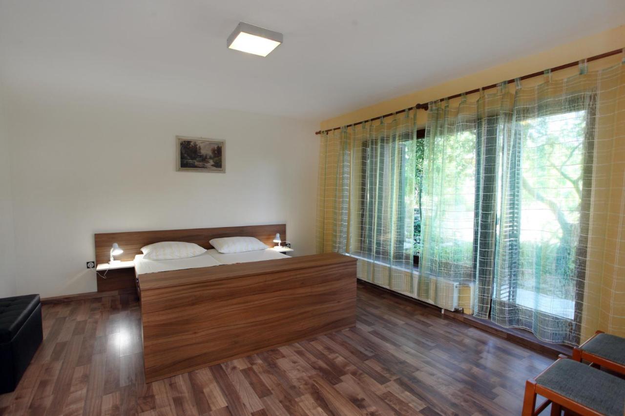 Jozef's - Stylish Retreat In Portoroz